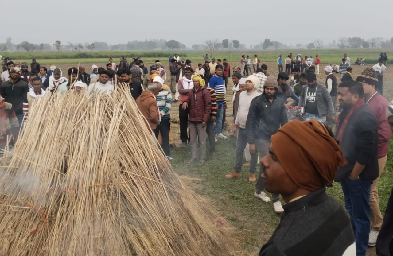 25 लावारिस शवों का अंतिम संस्कार