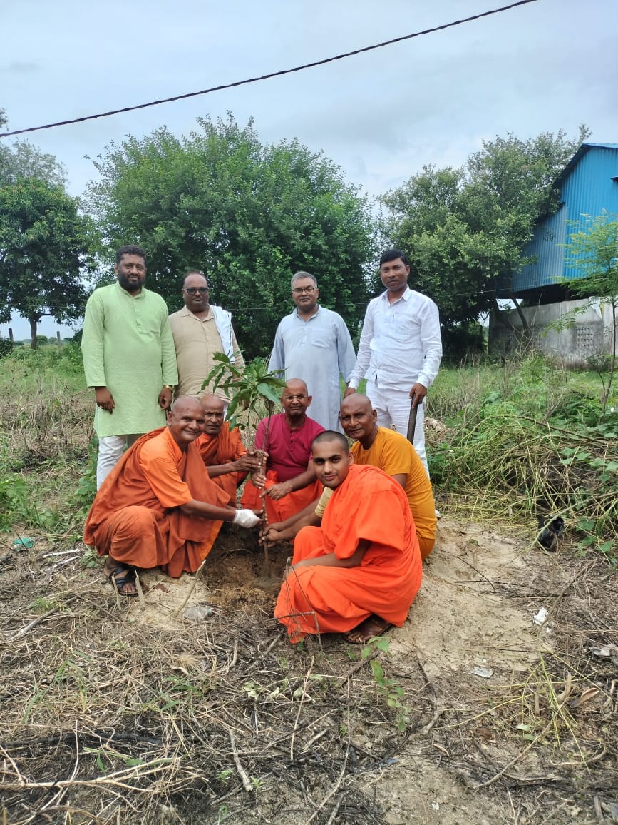 संकिसा दान व वृक्षारोपण